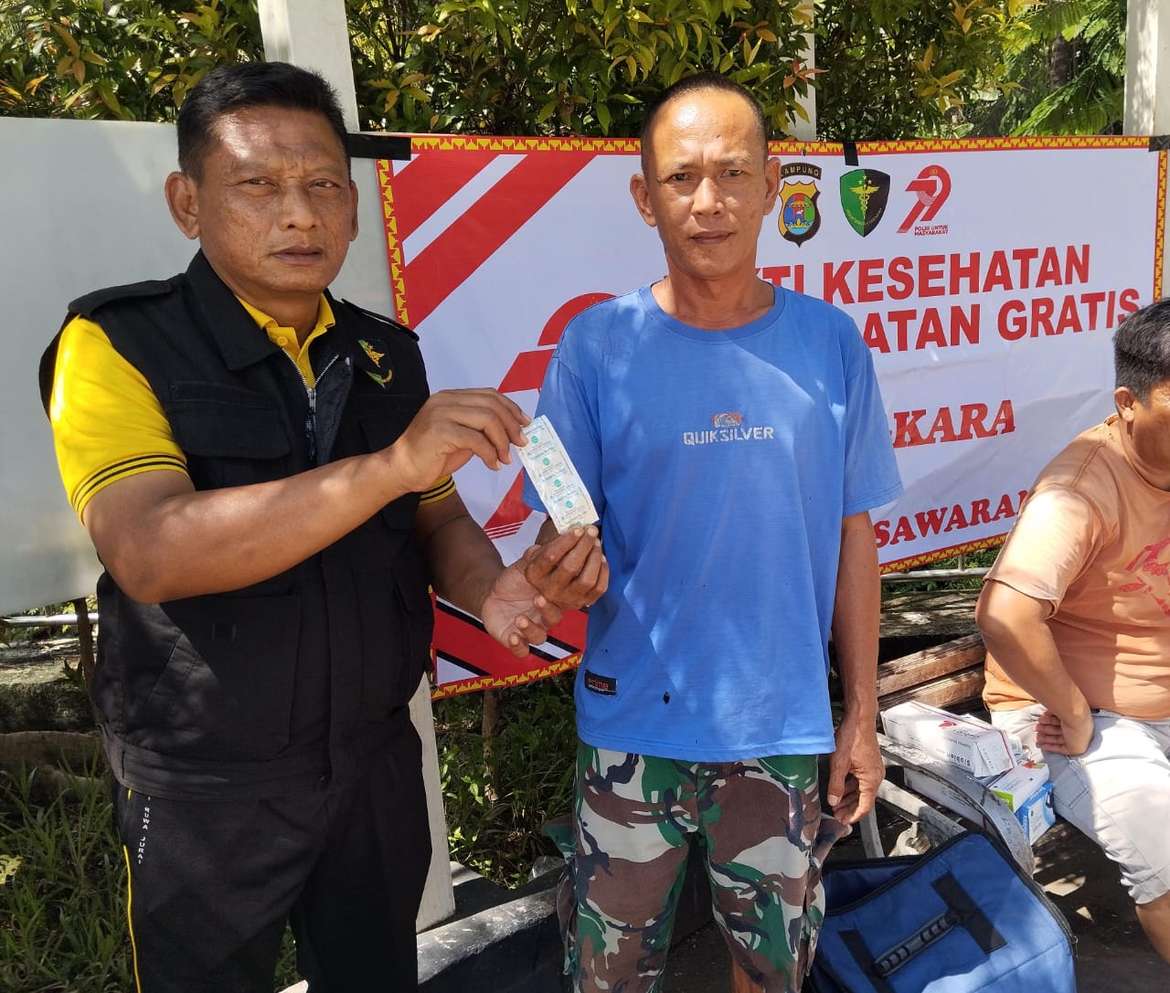 Polres Pesawaran Gelar Pengobatan Gratis bagi Supir Angkot dalam Rangka Hari Bhayangkara ke-79