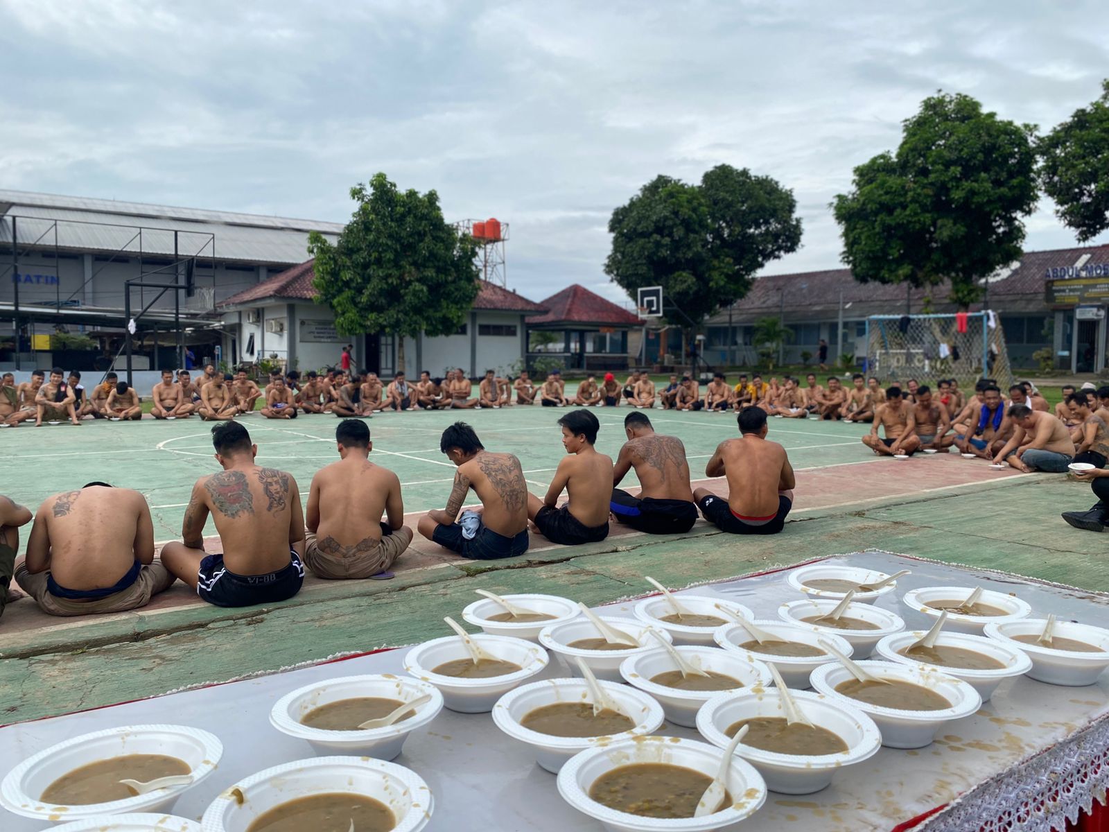 Ratusan Warga Binaan Lapas Narkotika Bandar Lampung Antusias Ikuti Senam dan Sarapan Pagi Bersama
