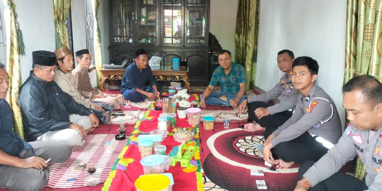 Kasat Lantas Tanggamus Bangun Sinergi Dengan Mirza S.E Tokoh Adat di Momentum Lebaran