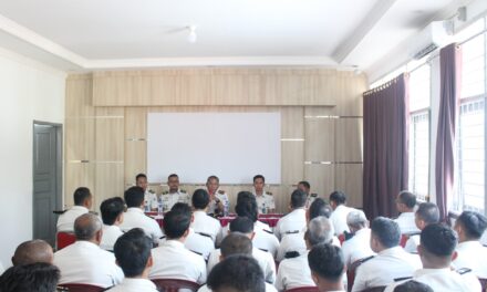 Kalapas Harijadi Internalisasikan Konsistensi dan Sinergi Pegawai dalam Rapat Perdananya