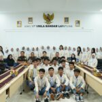 SEKSI PENKUM KEJATI LAMPUNG KUNJUNGI SMA YP UNILA BANDAR LAMPUNG, EDUKASI HUKUM MELALUI JAKSA MASUK SEKOLAH 