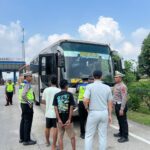 Ditlantas Polda Lampung Intensifkan Ramp Check Bus Selama Libur Sekolah, Pastikan Kendaraan Laik Jalan