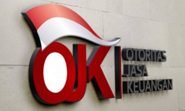 OJK BERSAMA PEMKAB PESISIR BARAT WUJUDKAN INKLUSI KEUANGAN NYATA: 150 GURU DAN TENAGA PENDIDIK TERIMA POLIS ASURANSI JIWA