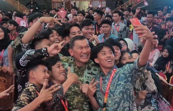 Ayo Simak, Apa Saja Strategi Bela Negara untuk Gen Z dari Pangdam XXI/RI